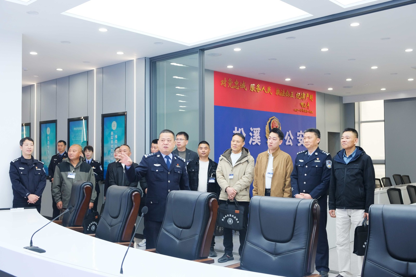 熱烈祝賀易順建工集團有限公司總經理李晉恒受聘松溪縣公安局黨風政風警風監督員